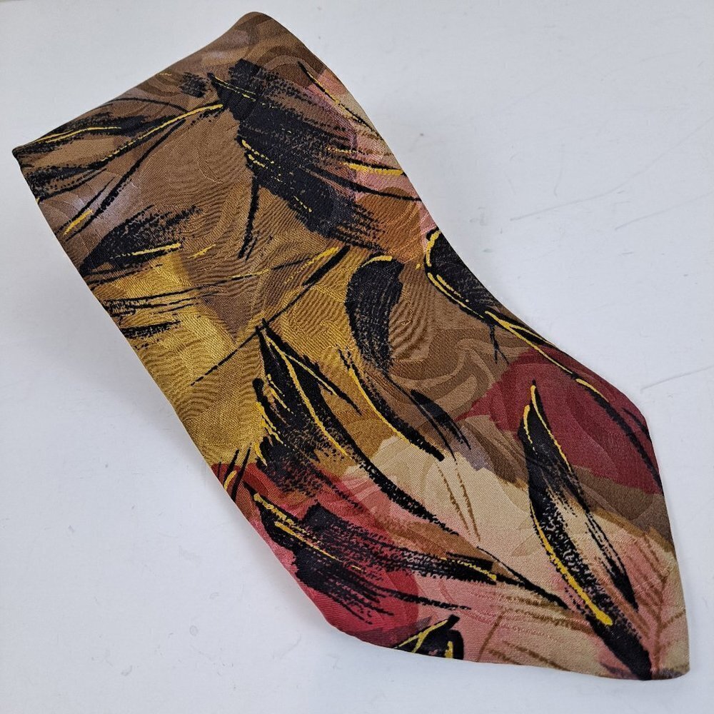 J Blades & Co Mens Tie Abstract Pattern Handmade in Carmel-By-The-Sea 100% Silk